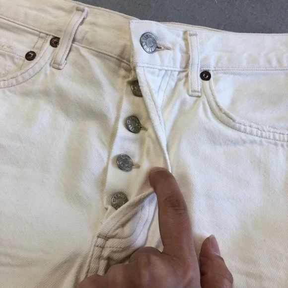 Agolde Parker Jean Shorts Womens 26 2 White Denim Cutoff Distressed Festival - Picture 5 of 10